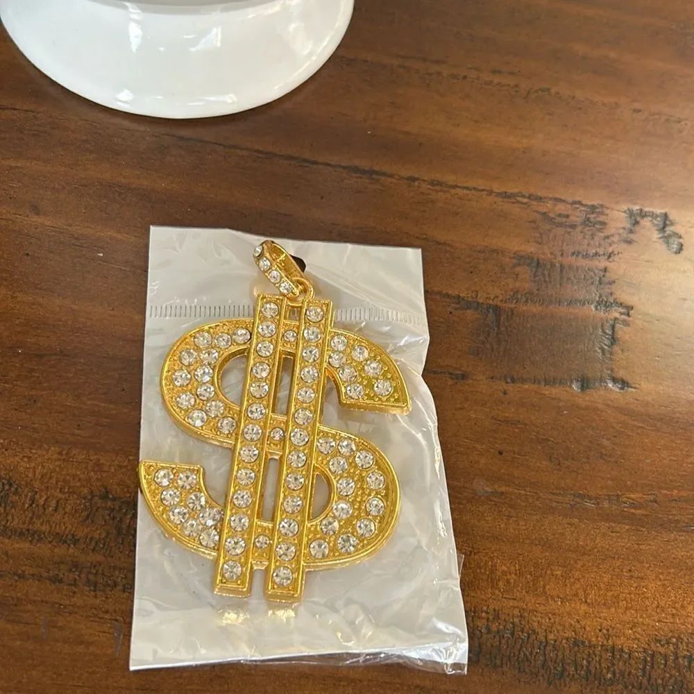 Fashion Jewelry pendant $$ gold color with crystals NWOT